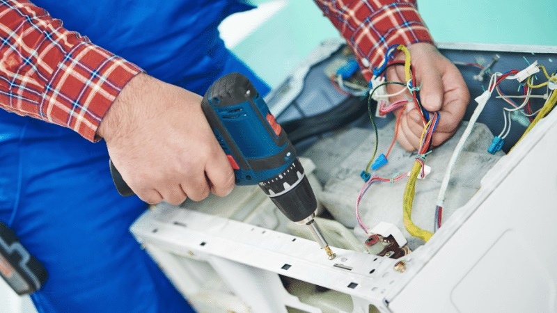 Akyazı Viessmann Viessmann çamaşır makinesi kart tamiri – Su almama arızası orijinal parça ile giderildi. - Teknik servis örneği